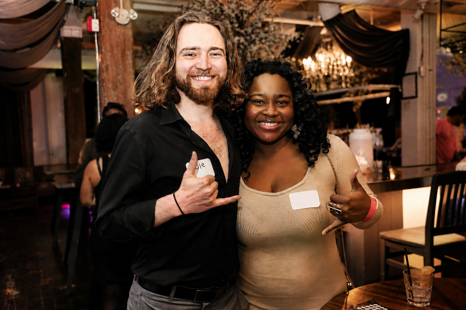 Singles meeting at a Flare event