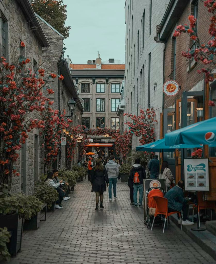 Photograph of Montréal featured on Flare singles events page